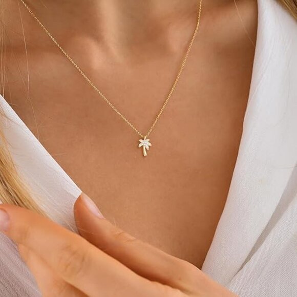 Neiman Marcus 14K Gold Plated Palm Tree Pendant Necklace - Picture 1 of 4